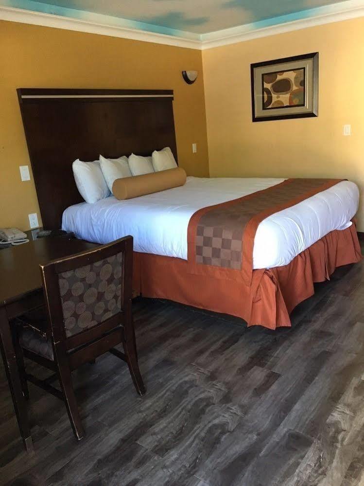לוס אנג'לס Hollywood Palms Inns & Suites מראה חיצוני תמונה